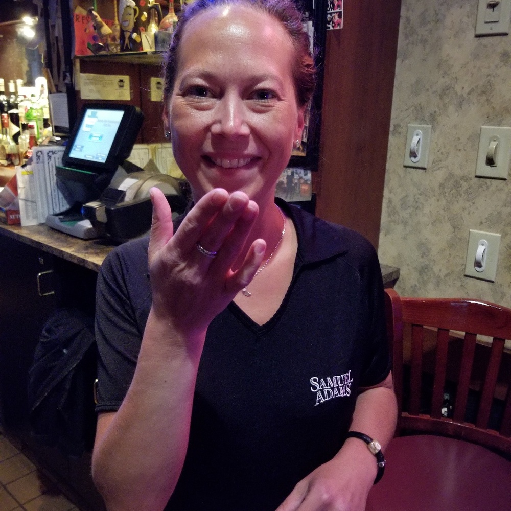 Meet your Posher, Courtnie